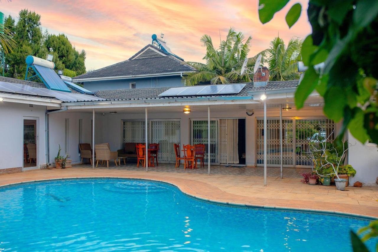 Mt Pleasant Bed And Breakfast Ltd ハラレ エクステリア 写真