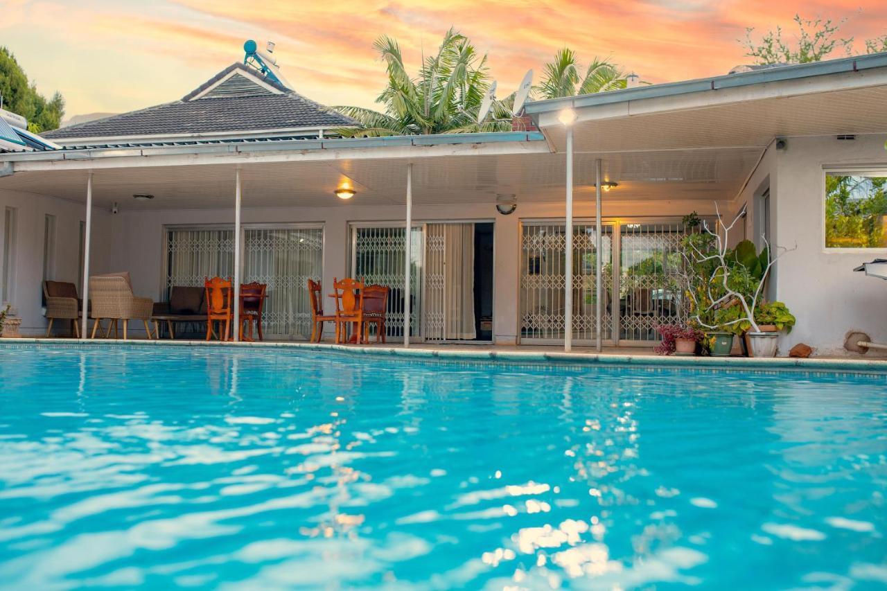 Mt Pleasant Bed And Breakfast Ltd ハラレ エクステリア 写真