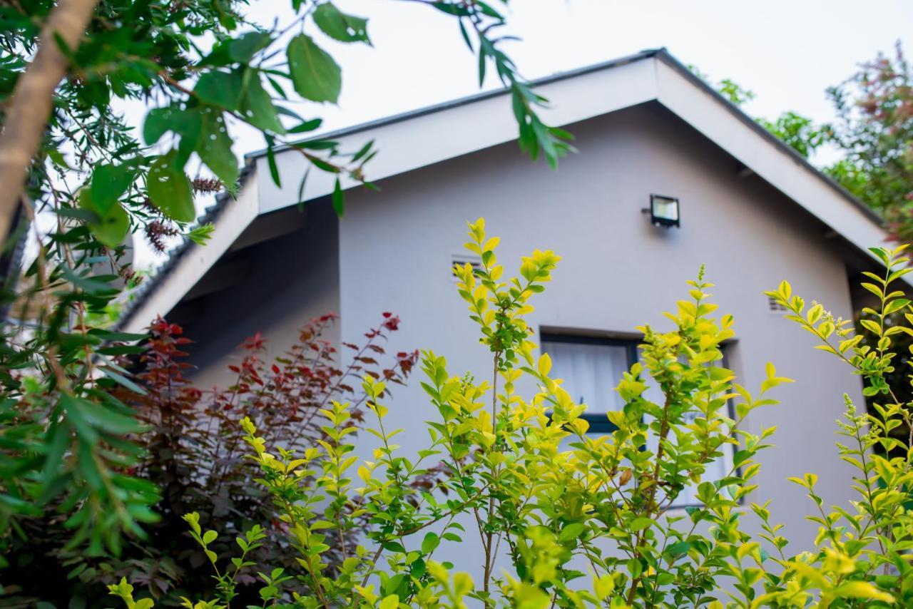 Mt Pleasant Bed And Breakfast Ltd ハラレ エクステリア 写真