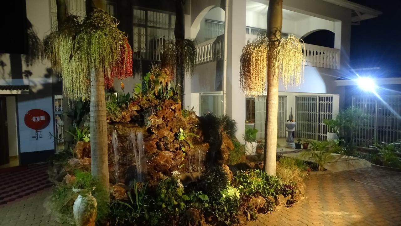 Mt Pleasant Bed And Breakfast Ltd ハラレ エクステリア 写真