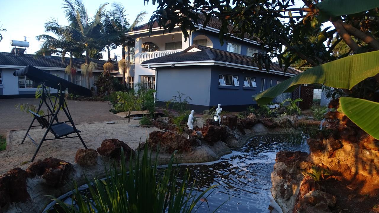 Mt Pleasant Bed And Breakfast Ltd ハラレ エクステリア 写真