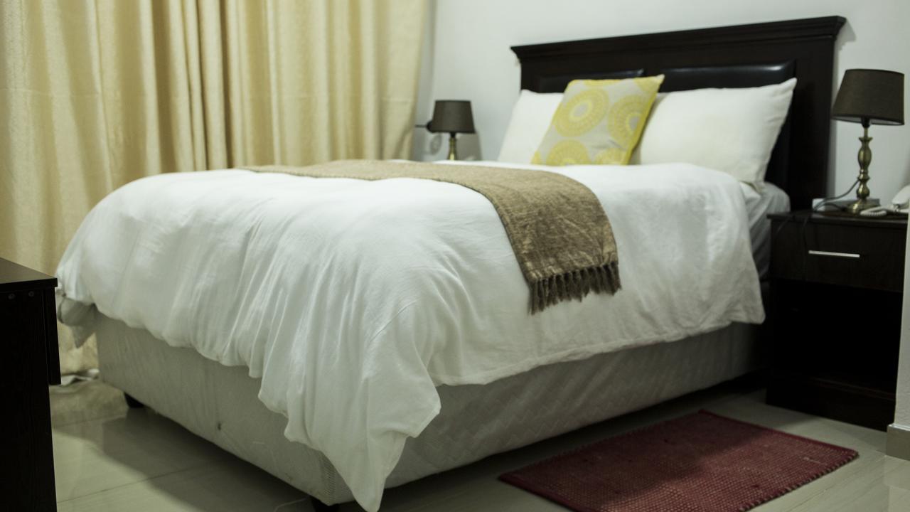 Mt Pleasant Bed And Breakfast Ltd ハラレ エクステリア 写真